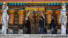 抗议北京高压政策 四川藏人再自焚