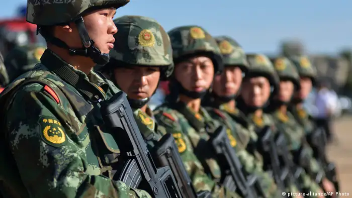 China Soldaten in der Xinjiang Provinz
