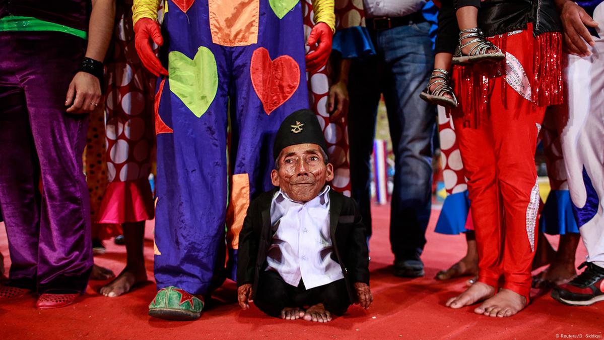 کوتاهقدترین مرد جهان درگذشت DW ۱۳۹۴/۶/۱۵ کوتاهقدترین مرد جهان درگذشت DW ۱۳۹۴/۶/۱۵