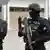 Sicherheitskräfte am Flughafen von Tunis (Foto: AFP)