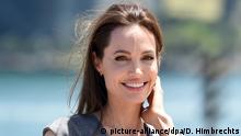 18.11.2014 *** epa04493825 US actress Angelina Jolie poses for a photograph during a photo call for her film Unbroken, in Sydney, Australia, 18 November 2014. Unbroken is the second film Jolie has directed, and the film opens in Australian cinemas in January 2015. EPA/DAN HIMBRECHTS AUSTRALIA AND NEW ZEALAND OUT