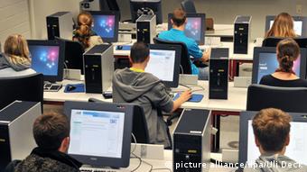Студенты за компьютерами