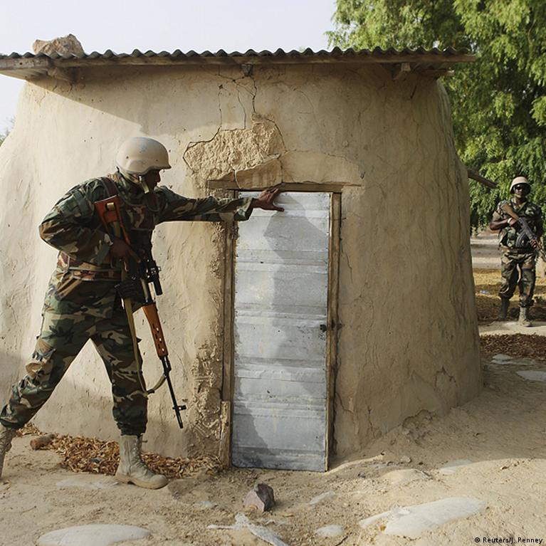 Yalangoch uy bekalarini tomosha qiling Valentina Nappi bilan porno tomosha qiling