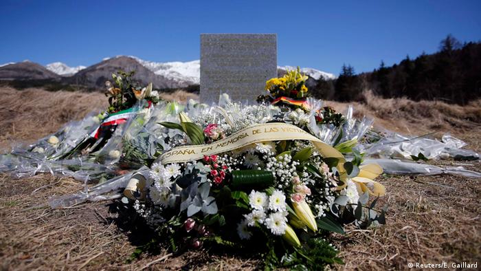 На месте крушения самолета Germanwings