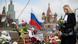 Цветы на месте убийства Бориса Немцова в Москве, фото из архива Цветы на месте убийства Бориса Немцова в Москве, фото из архива