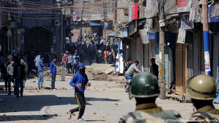 Zusammenstöße in Srinagar - indische Regierung will Hindus in Kaschmir ansiedeln