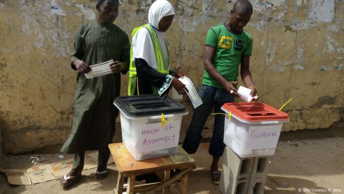 Stimmabgabe bei Regionalwahlen in Nigeria