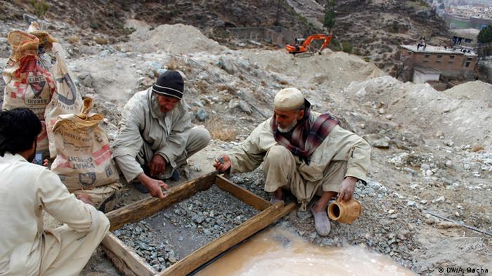 Pakistan Smaragdmine im Swat Tal