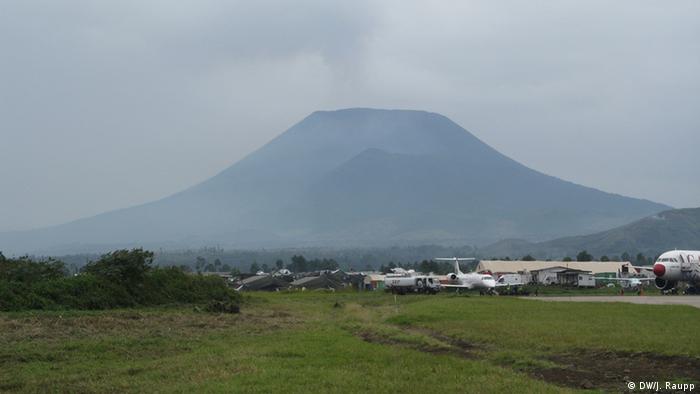 Nyiragongo-Vulkan im Ostkongo (Foto: DW/J. Raupp)