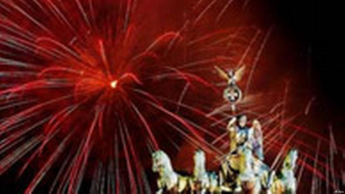 Nochevieja \, image size:1199x674