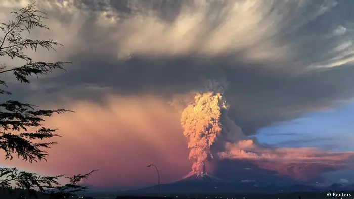 Chile: Ausbruch des Vulkans Calbuco