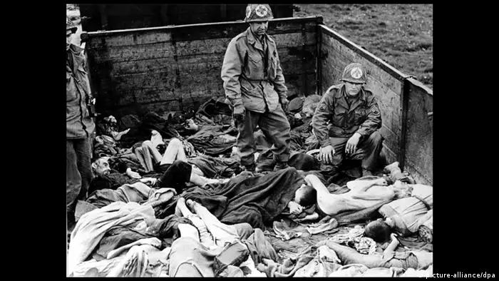 Zweiter Weltkrieg, Befreiung des KZ Dachau (picture-alliance/dpa)