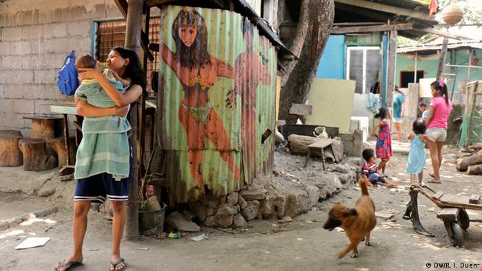 फिलीपींस की यौनकर्मियों के बच्चों की बदतर जिंदगी | वीडियो और तस्वीरें | DW  | 22.07.2019