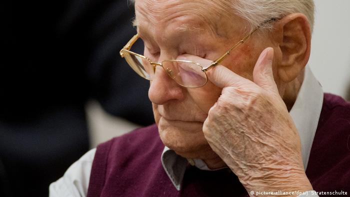 Оскар Грёнинг