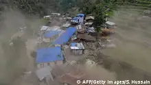 直升机短缺影响尼泊尔抗震救灾