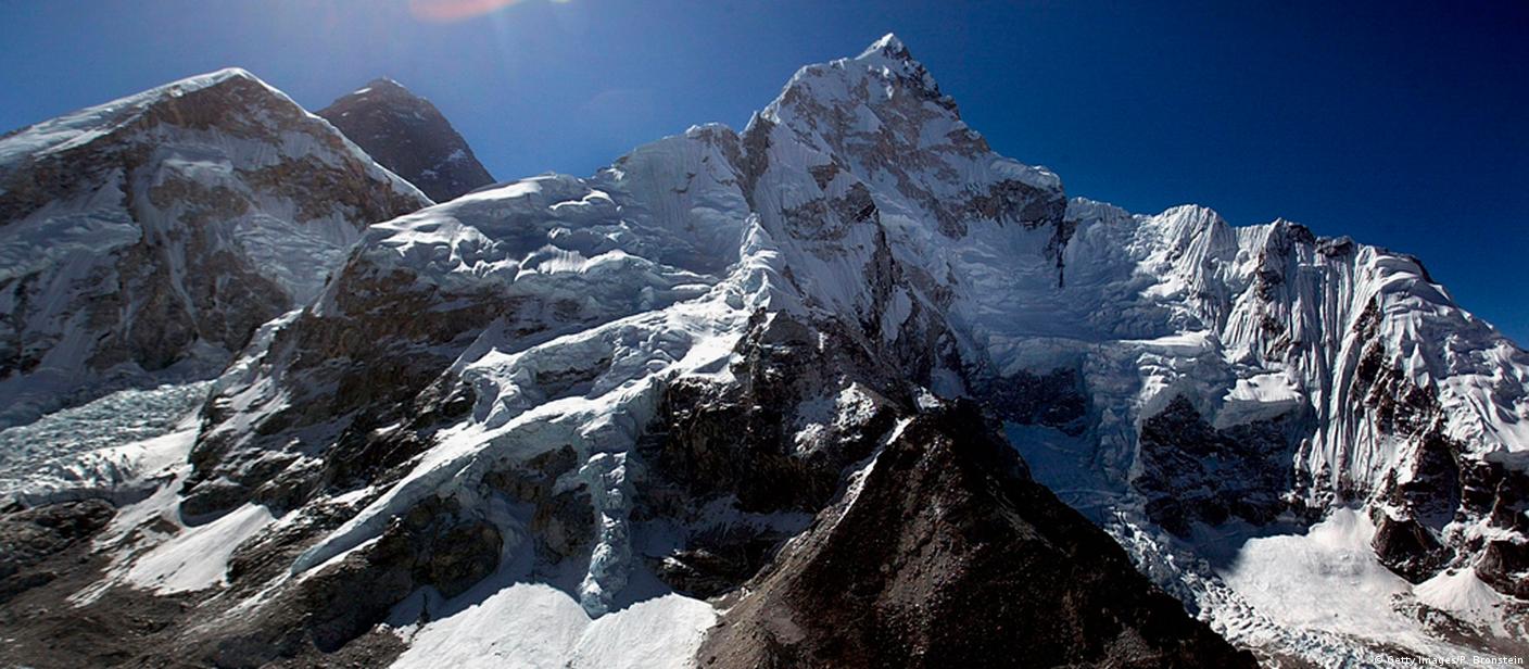 Encontrados 100 corpos em área de trilhas no Nepal