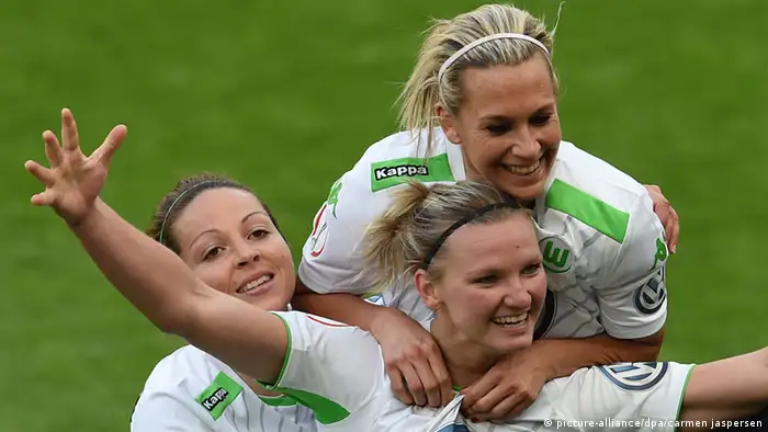 DFB Pokalfinale Frauen Fußball Turbine Potsdam vs. VfL Wolfsburg
