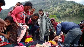 Nepal Erdbeben Kleiderspende Hilfe