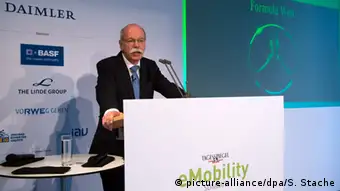 Deutschland Elektromobilitäts-Gipfel Dieter Zetsche