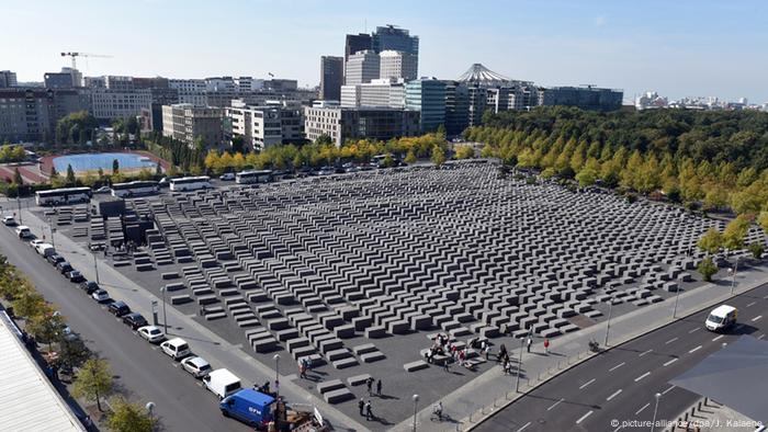 Holocaust-Mahnmal in Berlin (Foto: dpa)