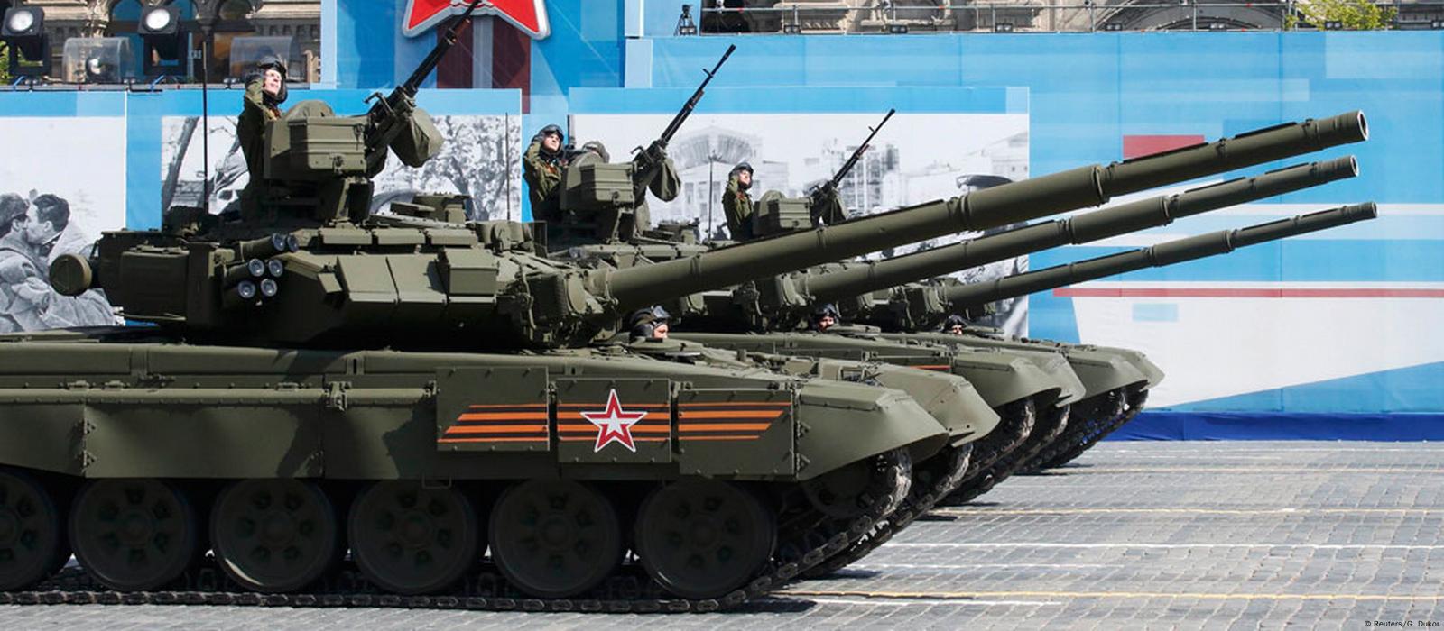 В Москве прошел крупнейший за всю историю военный парад – DW – 09.05.2015