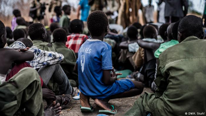 Afrika Bildergalerie Kindersoldaten im Süd-Sudan