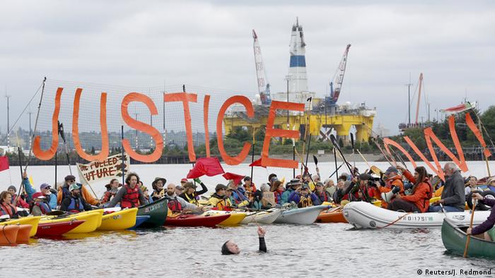 Protest gegen Ölbohrungen in der Arktisاعتراض کنشگران محیط زیست علیه شرکت شل