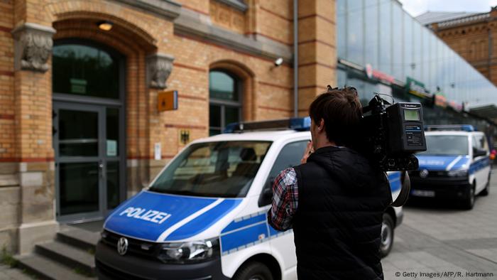 Zlostavljanje U Njemackoj Policijskoj Postaji Politika Dw 19 05 2015