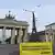 Greenpeace demonstriert vor dem Brandenburger Tor für mehr Klimaschutz (Foto: AFP/Getty Images)