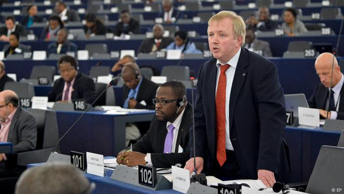 A Look At Germany S Splinter Meps One Year On Germany News And In Depth Reporting From Berlin And Beyond Dw 25 05 15