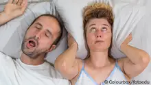 لماذا لا يستيقظ الإنسان على صوت شخيره؟