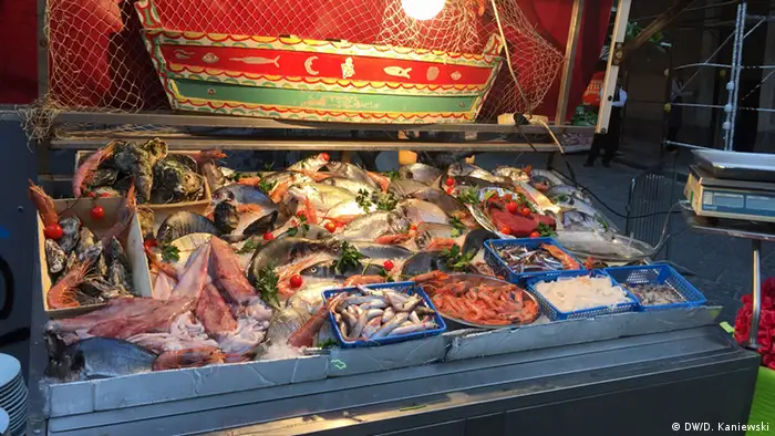 Italien Fischmarkt auf Sizilien