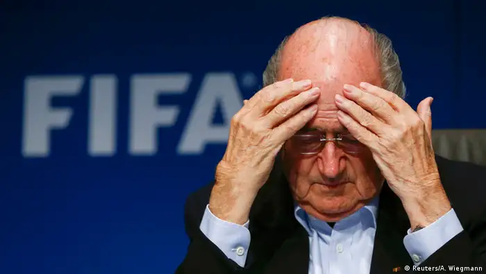 FIFA Sepp Blatter Korruption Ermittlungen Verhaftungen Symbolbild