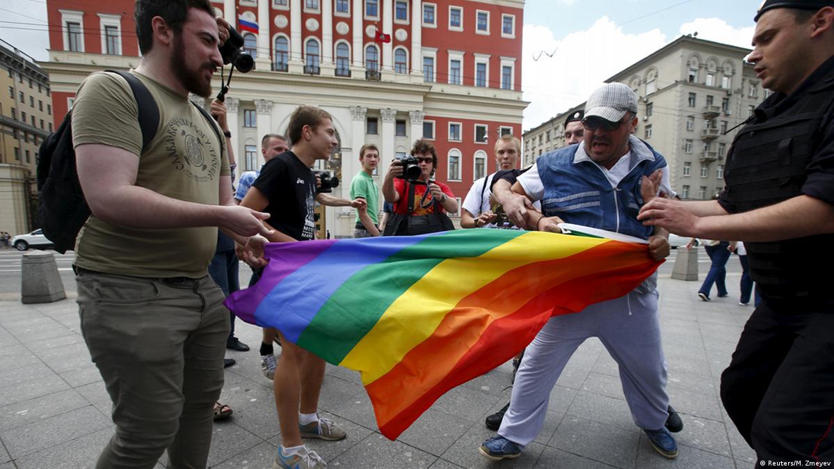 В ряде городов РФ поданы заявки на проведение гей-парадов – DW – 28.10.2016