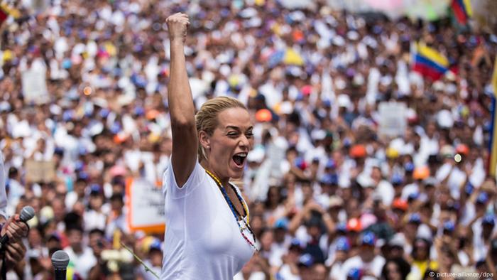 Lilian Tintori durante un mítin político celebrado en mayo de 2015.
