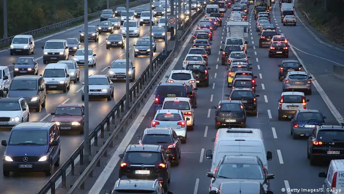 Trafico en una autopista de Alemania. 