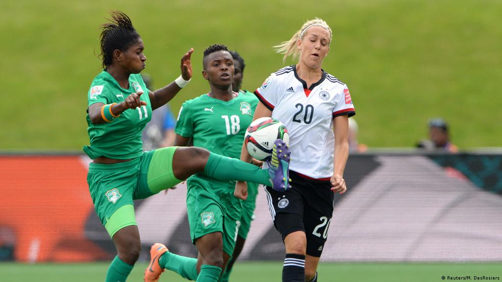 Why Africa S Women Footballers Have A Tougher Game Africa Dw 12 06 15