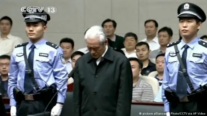 China Zhou Yongkang ehemaliger Polizeichef Prozess