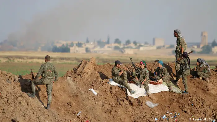 Kurdische Kämpfer Tel Abyad