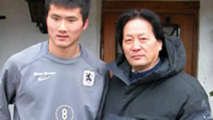 Shao Jiayi 1860 München und chinesischer Nationaltrainer ZHU Guangfu in München