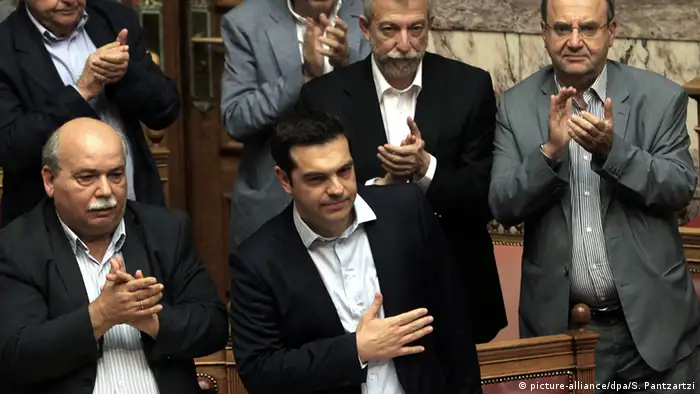 Griechenland Athen Parlament Debatte Referendum Alexis Tsipras