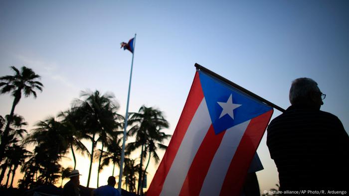 Puerto Rico Staatspleite Symbolbild (picture-alliance/AP Photo/R. Arduengo)
