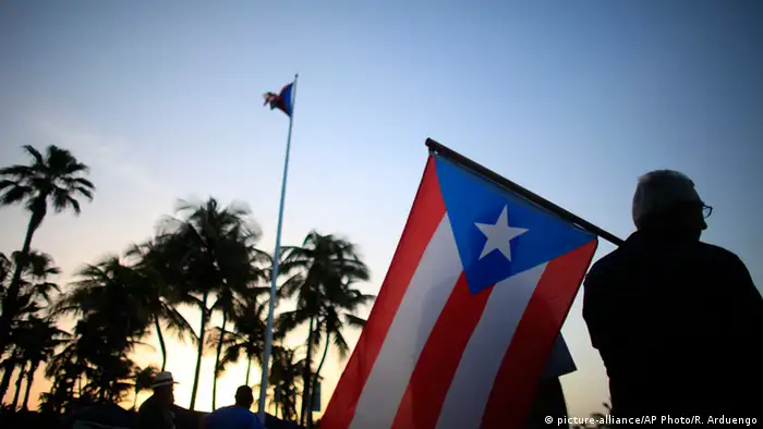 Puerto Rico Staatspleite Symbolbild (picture-alliance/AP Photo/R. Arduengo)