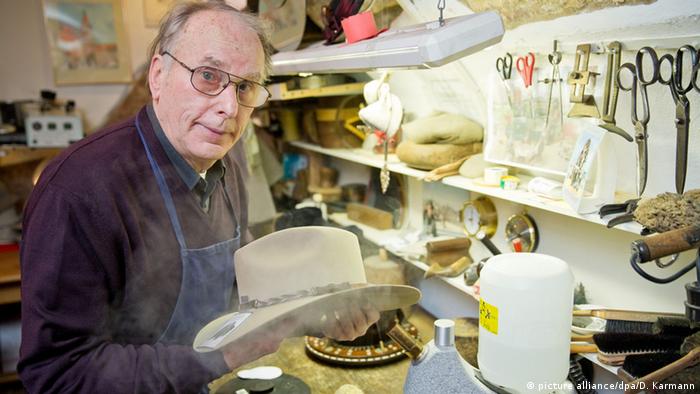 Beruf: Hutmacher und Modistin | Alltagsdeutsch – Podcast | DW | 26.10.2010