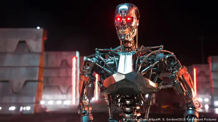 Filmstill Terminator Genisys 2015 EINSCHRÄNKUNG (picture-alliance/dpa/M. S. Gordon/2015 Paramount Pictures)