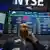 La New York Stock Exchange (NYSE) quedó paralizada. Una aerolínea y un diario estadounidenses sufrieron coincidentes fallos informáticos.