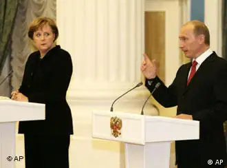 会晤后，德俄两国首脑在新闻发布会上