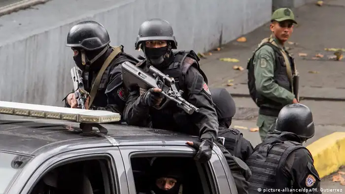 Venezuela Operation gegen die organisierte Kriminalität in Caracas (picture-alliance/dpa/M. Gutierrez)