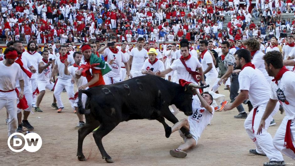 Running Of The Bulls Starts In Pamplona – DW – 07/06/2016