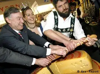 德国总统克勒参观绿色食品周展览